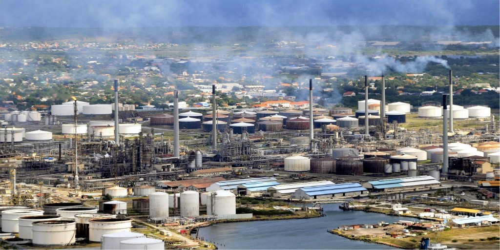 Great interest for Curaçao oil refinery - Curaçao Chronicle